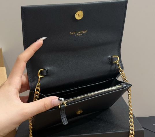 Bolso bandolera pequeño de piel con borla Kate